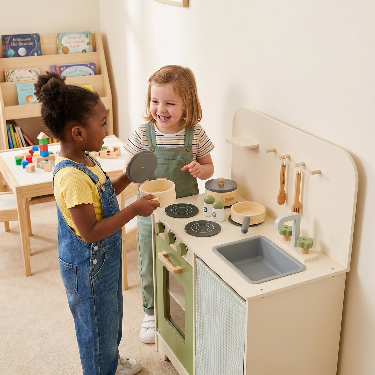 EU/US Standard Wooden Play Kitchen Playsets with Sink Stove and Storage Kids Educational Pretend Play Cooking Toy for Children